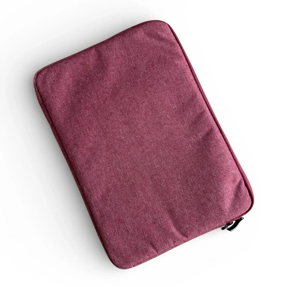 Protective Laptop Sleeve Travel Tech Case Burgundy Padded Zipper Cover 13–14”